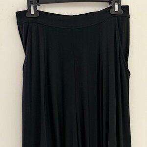 COMFY USA Super Soft Material Harem Style Black Pants  Size Small With  Pockets